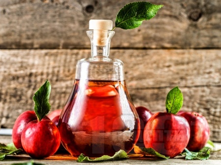 Домашен ябълков ликьор с ракия - снимка на рецептата